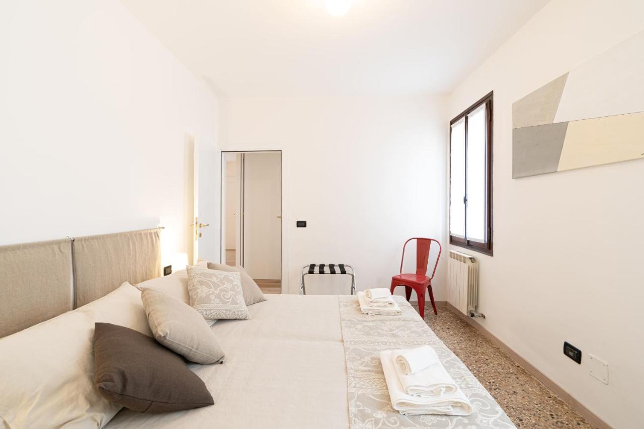 Appartamento A Pochi Passi Dalla Biennale Venesia Bagian luar foto